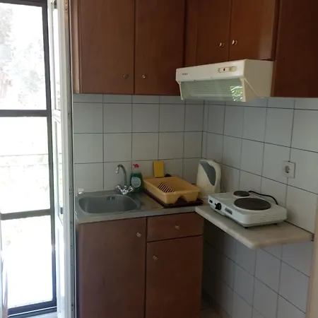 Paradisos Kastellorizou Apartmán Meyísti