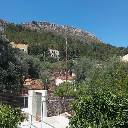 Paradisos Kastellorizou * Meyísti