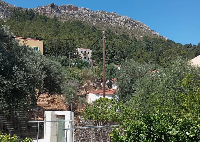 Paradisos Kastellorizou * Meyísti